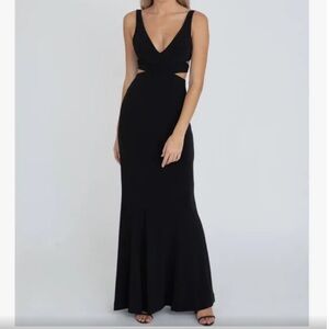 Faviana Black Sleeveless V-Neck Bodycon Maxi